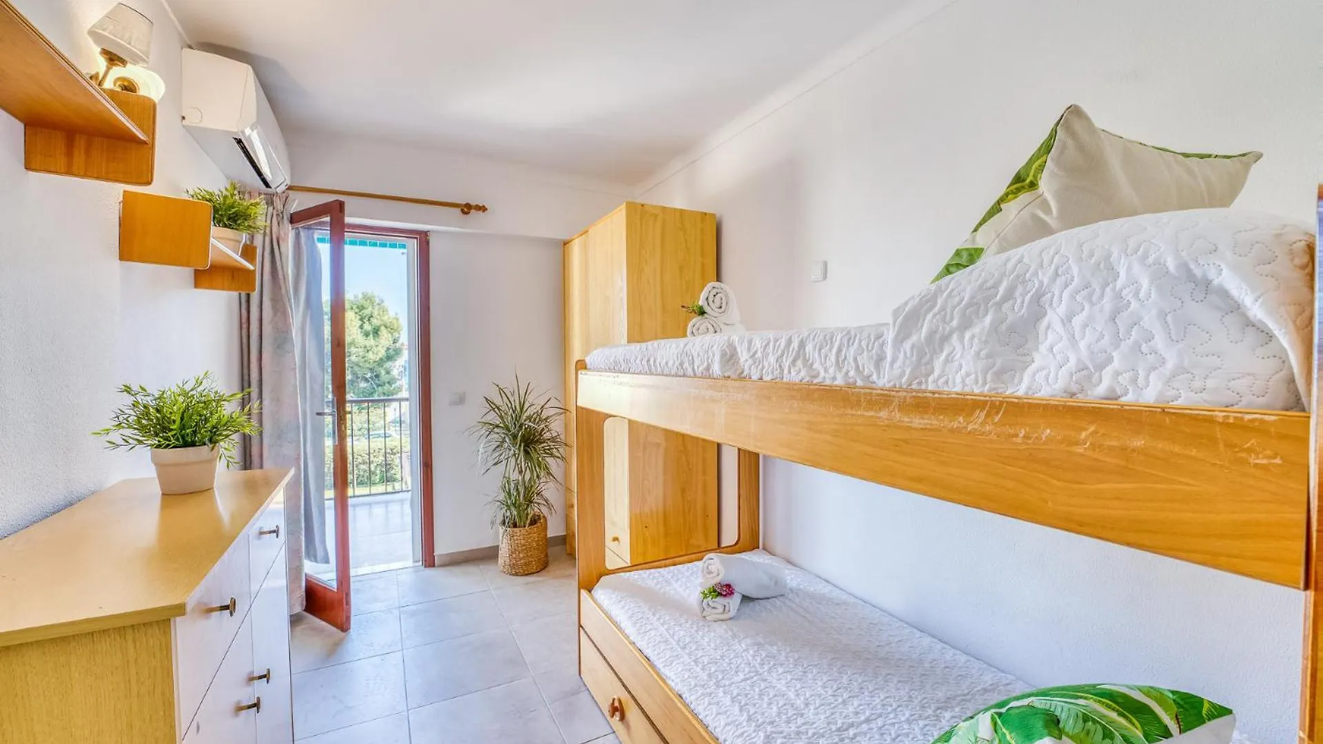 Ideal Property Mallorca - Alcudia Beach Apartment Alcudia (Mallorca)
